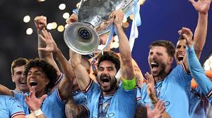 库里观战勇士双杀雄鹿 字母哥利拉德合计34中11.